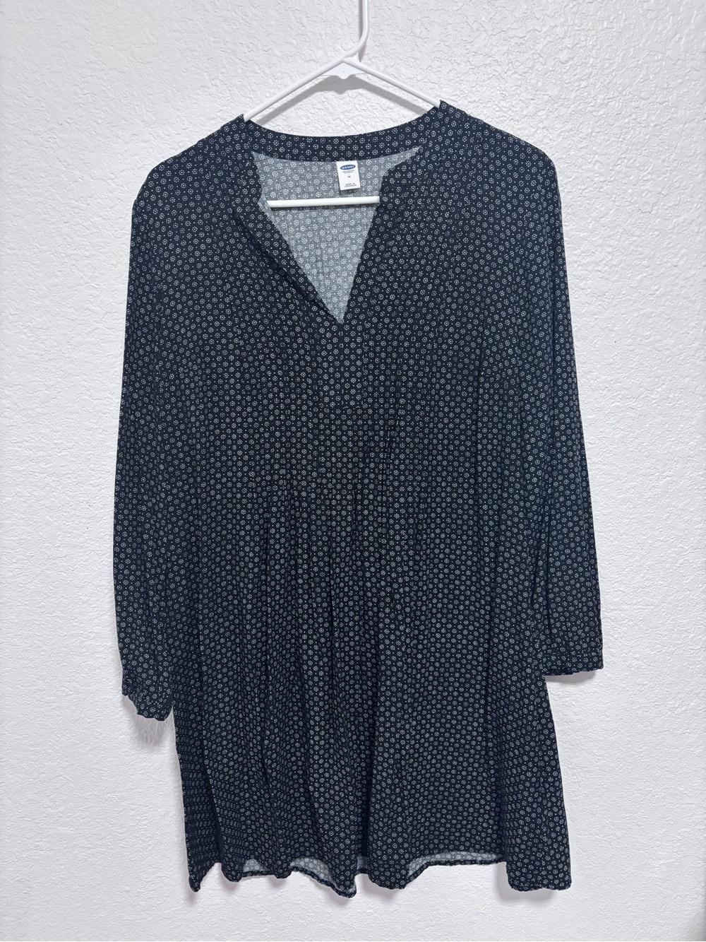 Old Navy Black Micro-Print Long-Sleeve Tunic Dress